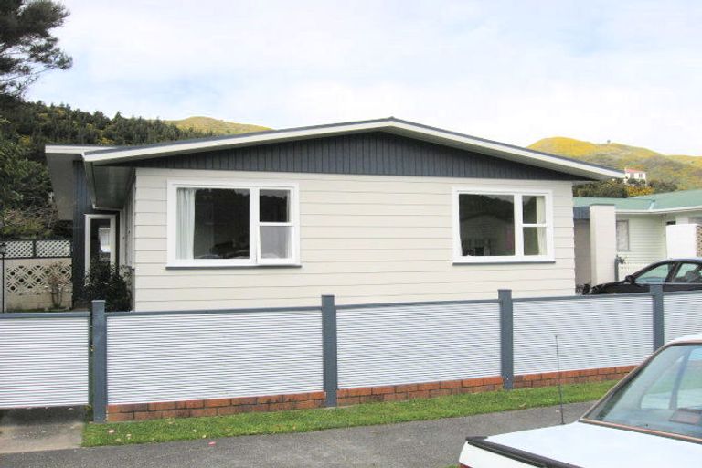 Photo of property in 28 Berkeley Road, Wainuiomata, Lower Hutt, 5014