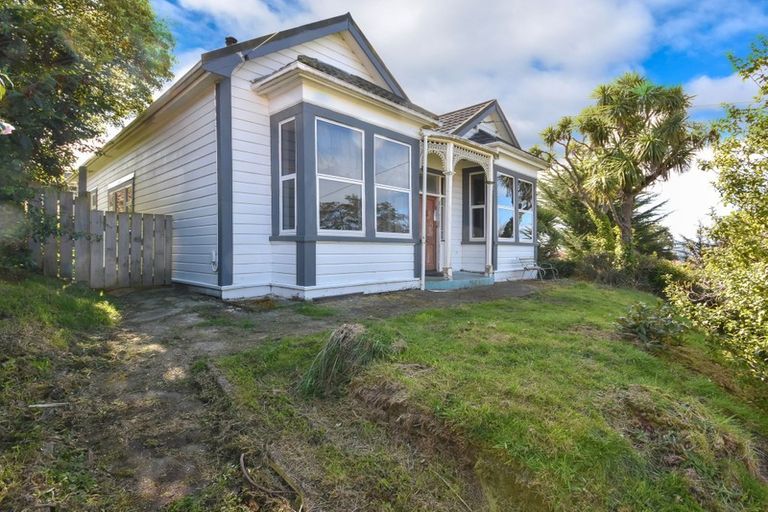 Photo of property in 39 Argyle Street, Mornington, Dunedin, 9011