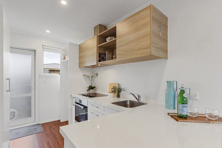 Photo of property in 96b Crofton Road, Harewood, Christchurch, 8051