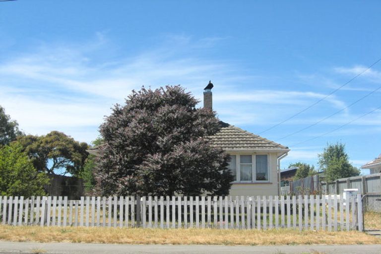 Photo of property in 96 Baynes Street, Burwood, Christchurch, 8083