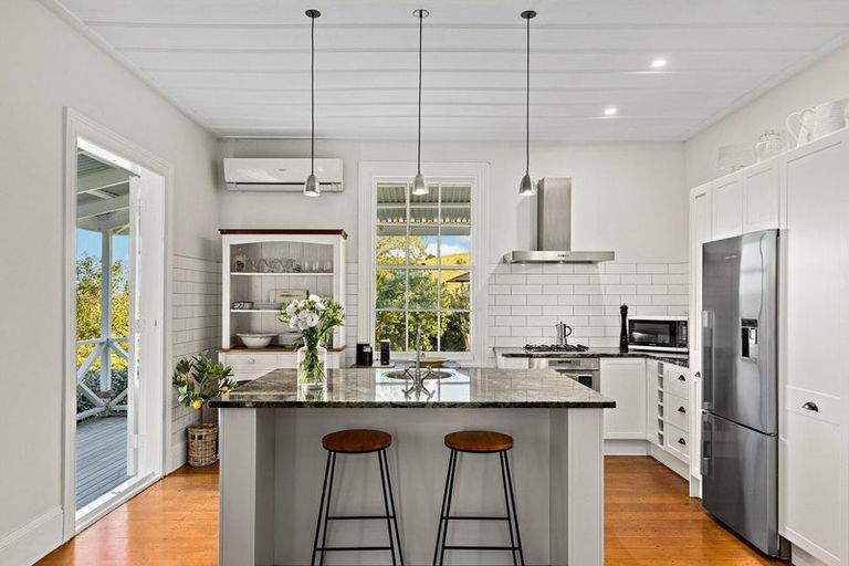 Photo of property in 19 Saleyards Road, Puhoi, Warkworth, 0994