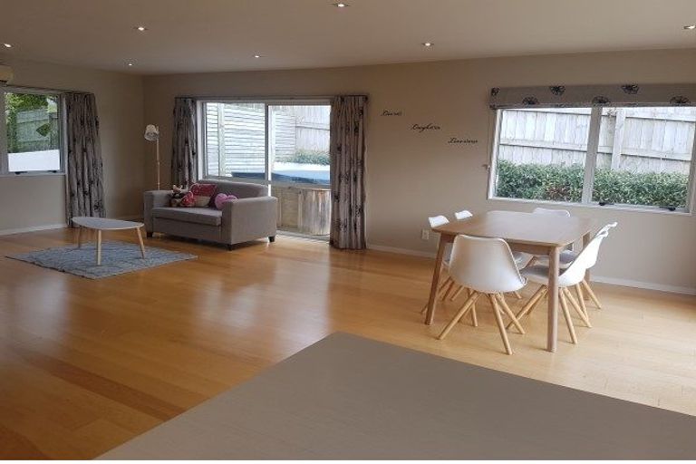 Photo of property in 13 Te Puia Drive, Aotea, Porirua, 5024