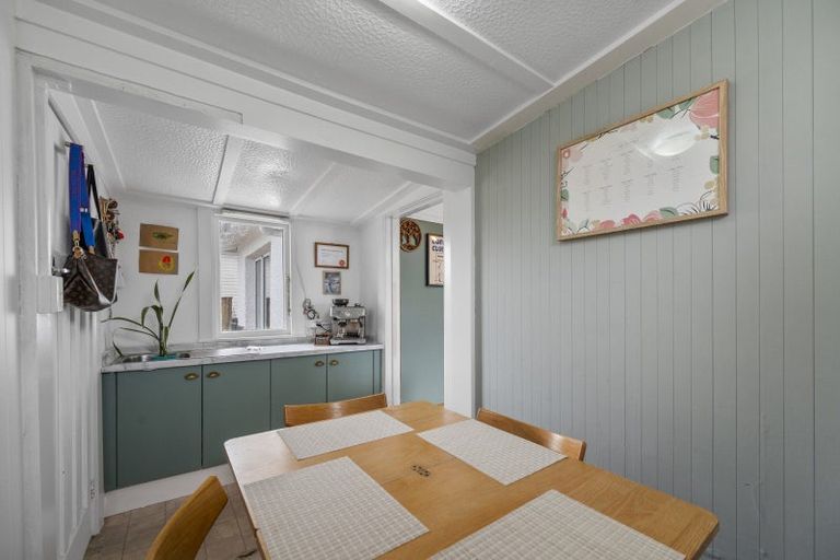 Photo of property in 239 Georges Drive, Napier South, Napier, 4110