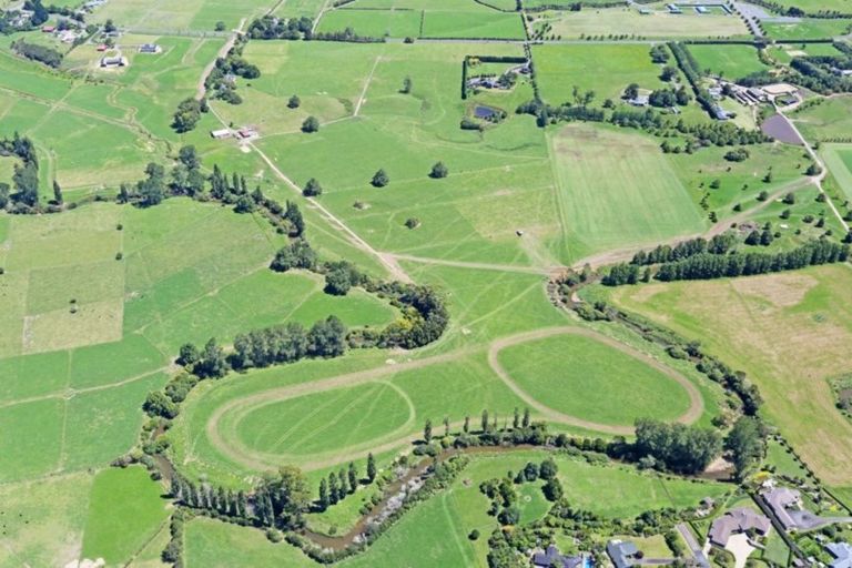 Photo of property in 160 Monument Road, Clevedon, 2582