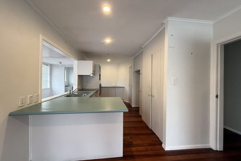 Photo of property in 607 Beach Road, Rothesay Bay, Auckland, 0630