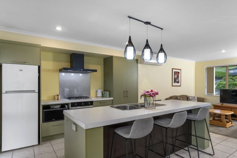 Photo of property in 10 Haden Place, Omokoroa, 3114