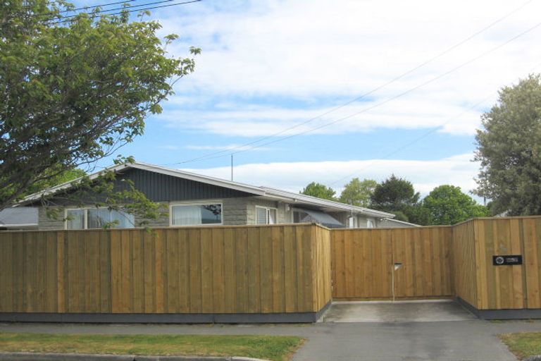 Photo of property in 49 Martbern Crescent, Bishopdale, Christchurch, 8053