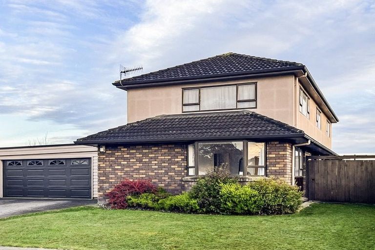 Photo of property in 55 Raglan Avenue, Cloverlea, Palmerston North, 4412