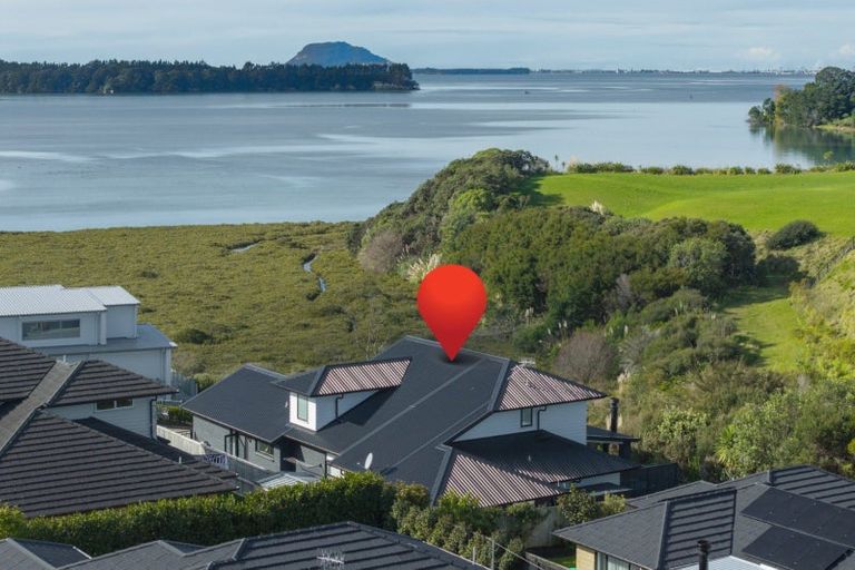 Photo of property in 30 Lakeside Terrace, Omokoroa, 3114