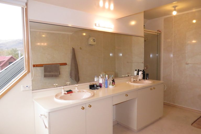 Photo of property in 2 Mansor Court, Cromwell, 9310