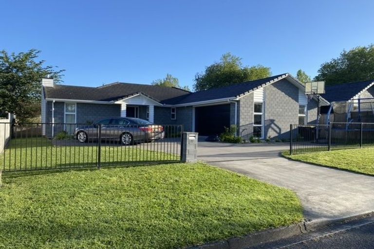 Photo of property in 22 Clare Street, Cambridge, 3434