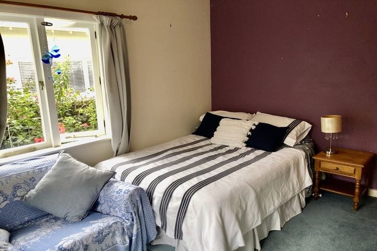 Photo of property in 28 Chatham Street, Waihola, Milton, 9073