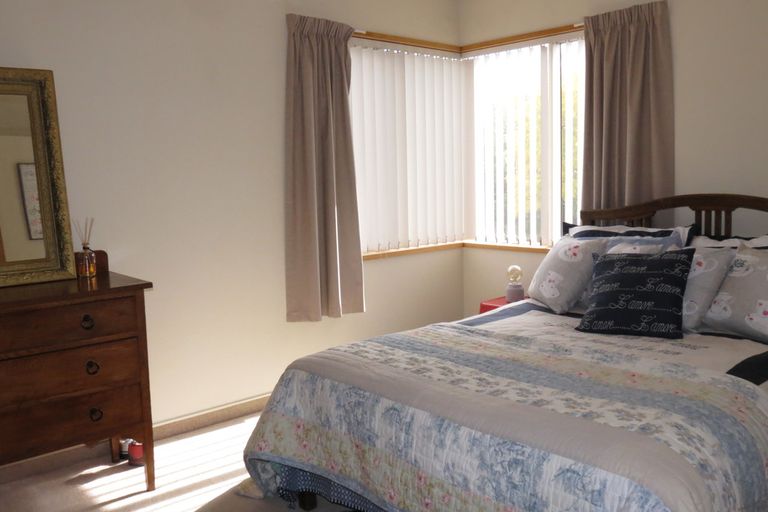 Photo of property in 2 Mansor Court, Cromwell, 9310