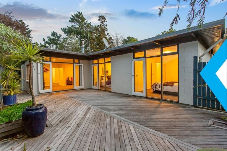 Photo of property in 36 Portobello Place, Torbay, Auckland, 0630