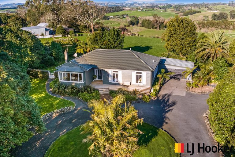 Photo of property in 377 Ostrich Farm Road, Pukekohe, 2679