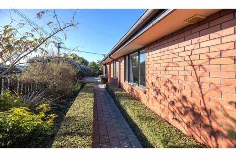 Photo of property in 106 Bassett Street, Burwood, Christchurch, 8083