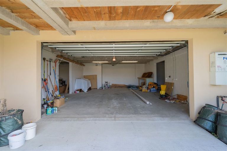 Photo of property in 25 Muriwai Drive, Manapouri, 9679