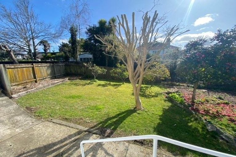 Photo of property in 5 Corbett Avenue, Hillcrest, Hamilton, 3216