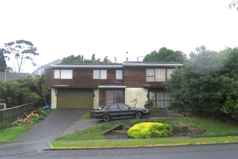 Photo of property in 73 Chelsea View Drive, Chatswood, Auckland, 0626
