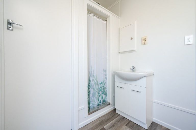 Photo of property in 4 Leyland Road, Te Awanga, 4102