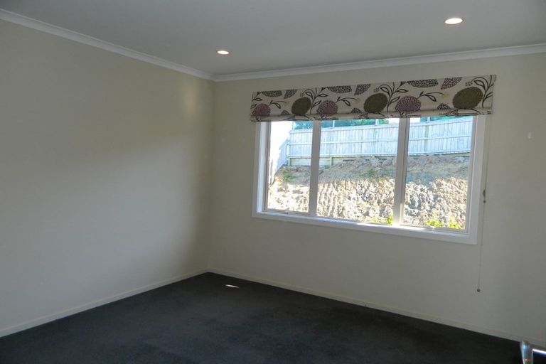 Photo of property in 3 Kahurangi Heights, Aotea, Porirua, 5024
