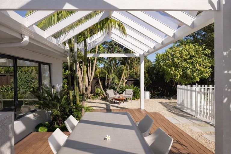 Photo of property in 106 Moffat Road, Bethlehem, Tauranga, 3110