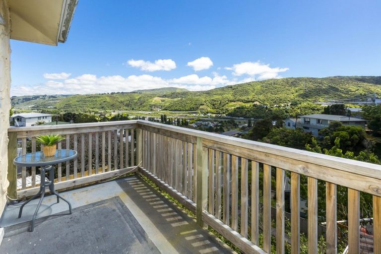 Photo of property in 3 Lord Street, Stokes Valley, Lower Hutt, 5019