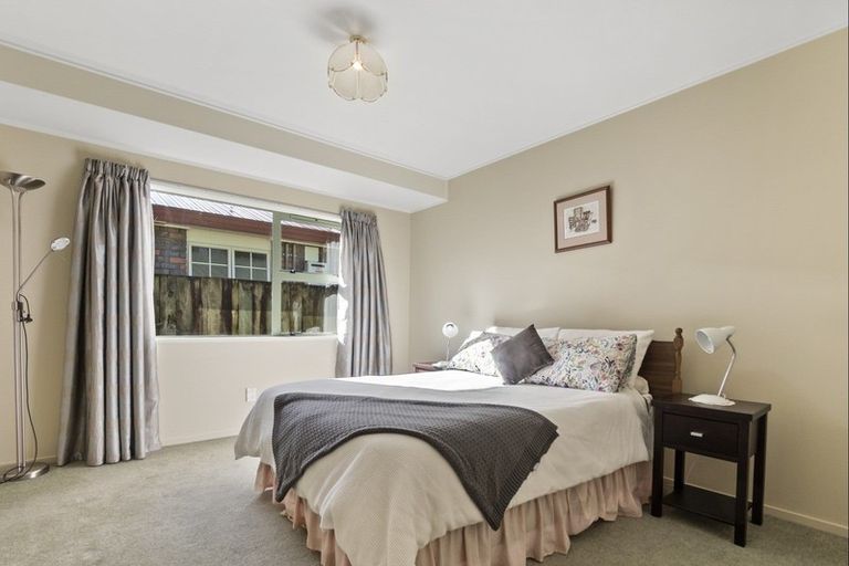 Photo of property in 12 Essendon Court, Glenview, Hamilton, 3206