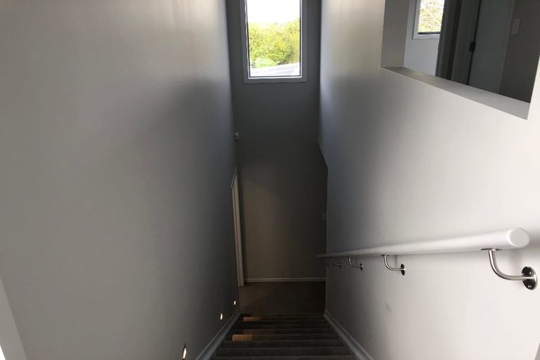 Photo of property in 3 Makete Crescent, Hobsonville, Auckland, 0618