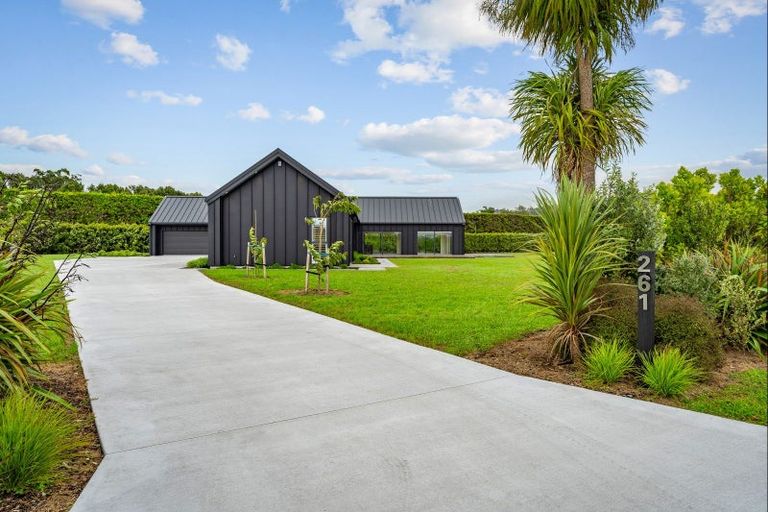 Photo of property in 261 Point Wells Road, Point Wells, 0986