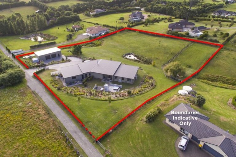 Photo of property in 265 Old North Road, Kumeu, 0892