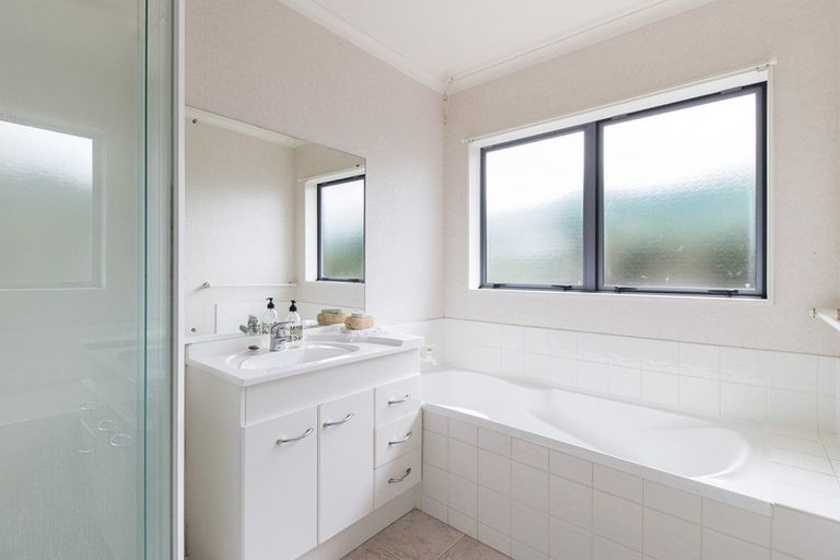 Photo of property in 2 Atlanta Court, Katikati, 3129