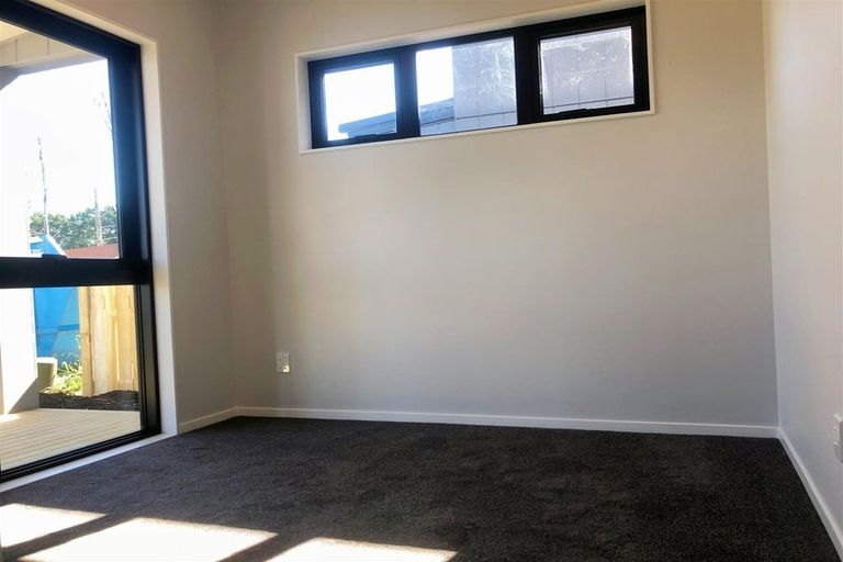 Photo of property in 20 Waimarie Drive, Karaka, 2578