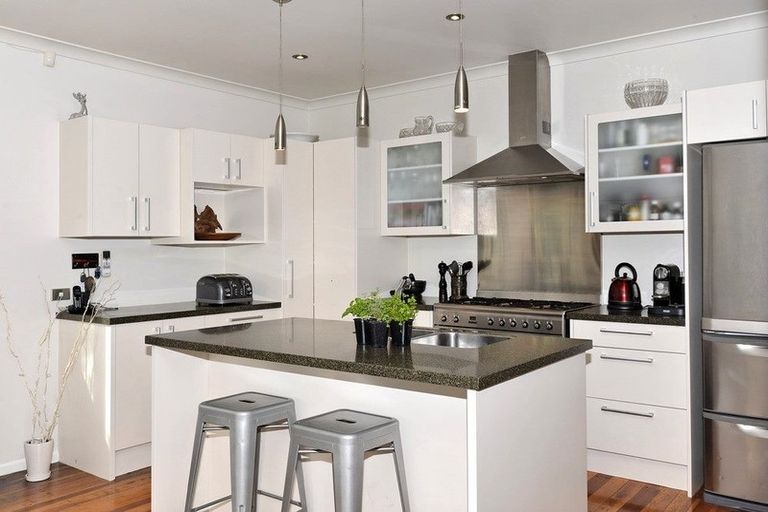 Photo of property in 305 Sandringham Road, Sandringham, Auckland, 1025