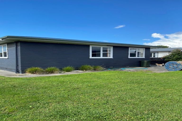 Photo of property in 6 Karamea Crescent, Kelvin Grove, Palmerston North, 4414