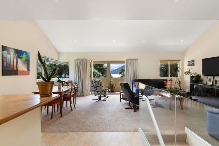 Photo of property in 31 Mccormicks Road, Whatamango Bay, Picton, 7281