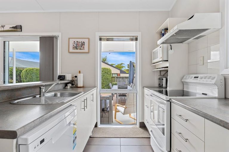 Photo of property in 75b Ford Road, Opawa, Christchurch, 8023