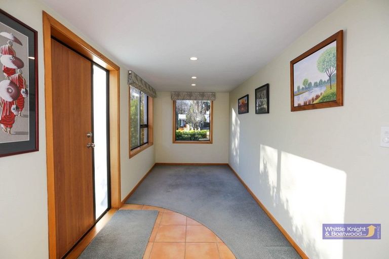 Photo of property in 3 Bevington Street, Avonhead, Christchurch, 8042