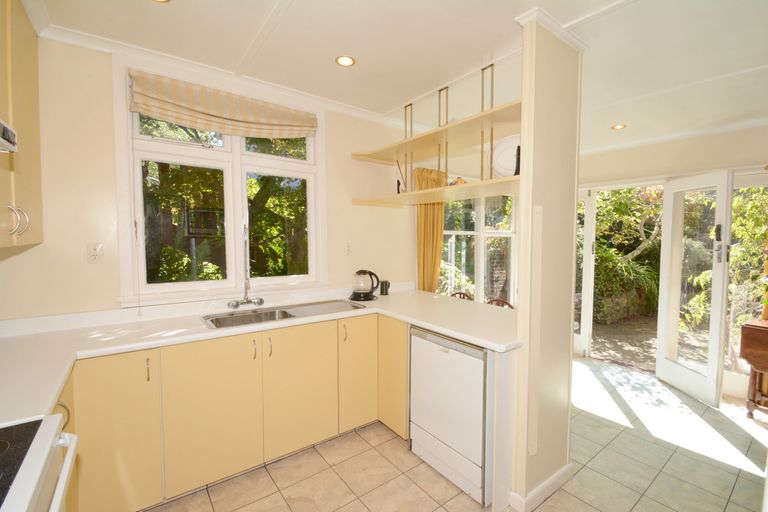 Photo of property in 10 Neidpath Road, Mornington, Dunedin, 9011