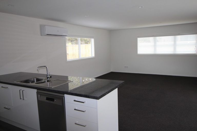 Photo of property in 13 Sutherland Crescent, Westbrook, Palmerston North, 4412