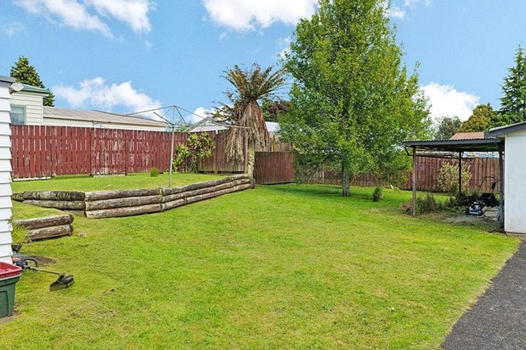Photo of property in 4 Baird Road, Tokoroa, 3420