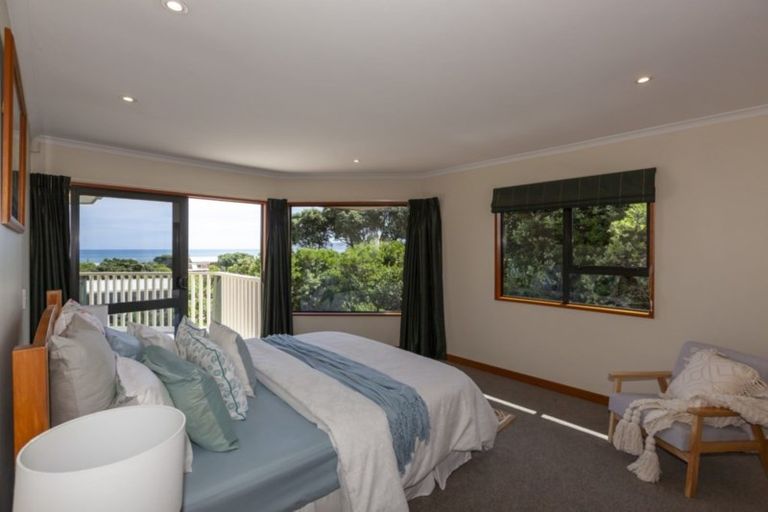Photo of property in 28 Mckenzie Avenue, Raumati South, Paraparaumu, 5032