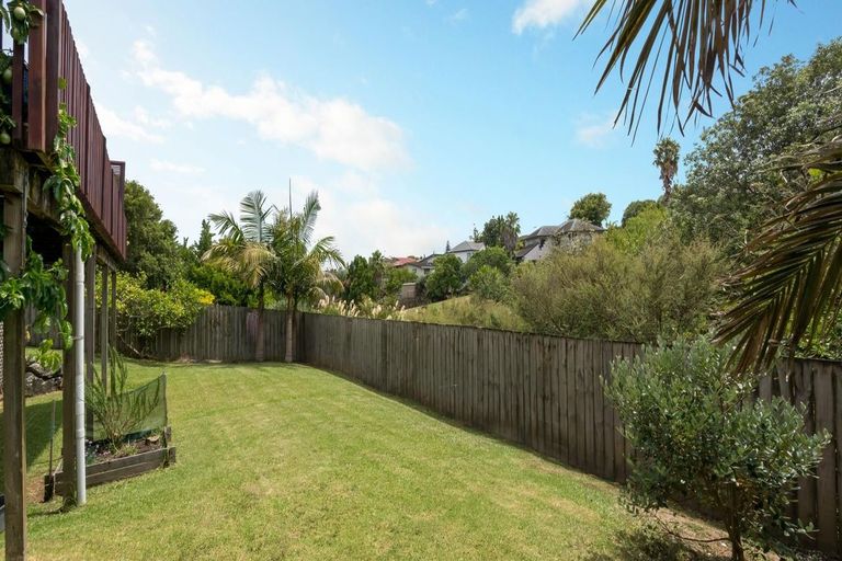 Photo of property in 93a Botany Road, Botany Downs, Auckland, 2010