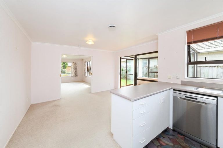 Photo of property in 1 Mcilwaine Place, Marton, 4710