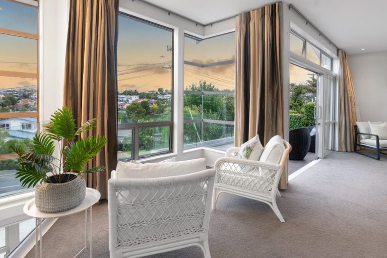 Photo of property in 48 Hebron Road, Waiake, Auckland, 0630