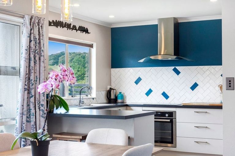 Photo of property in 25 Sunvale Place, Gate Pa, Tauranga, 3112