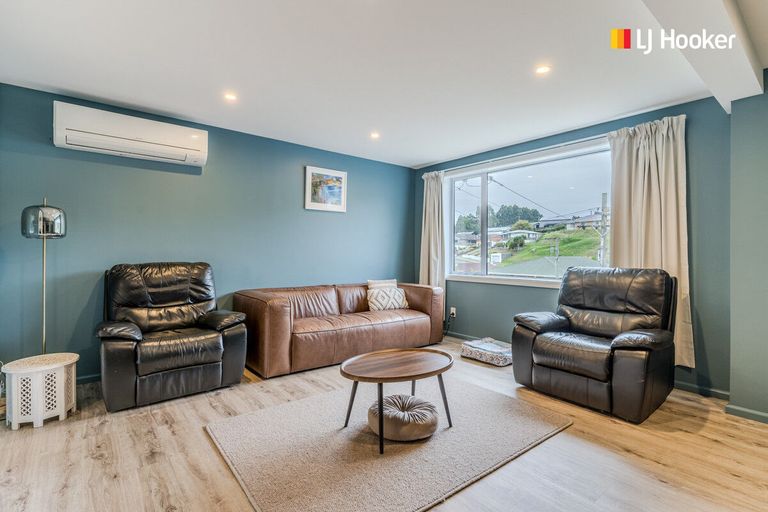 Photo of property in 25 Elwyn Crescent, Green Island, Dunedin, 9018
