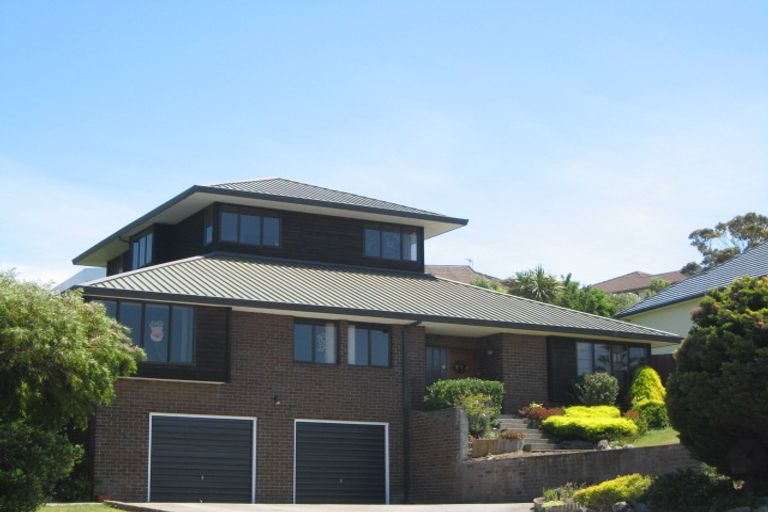 Photo of property in 33 Woodside Common, Westmorland, Christchurch, 8025