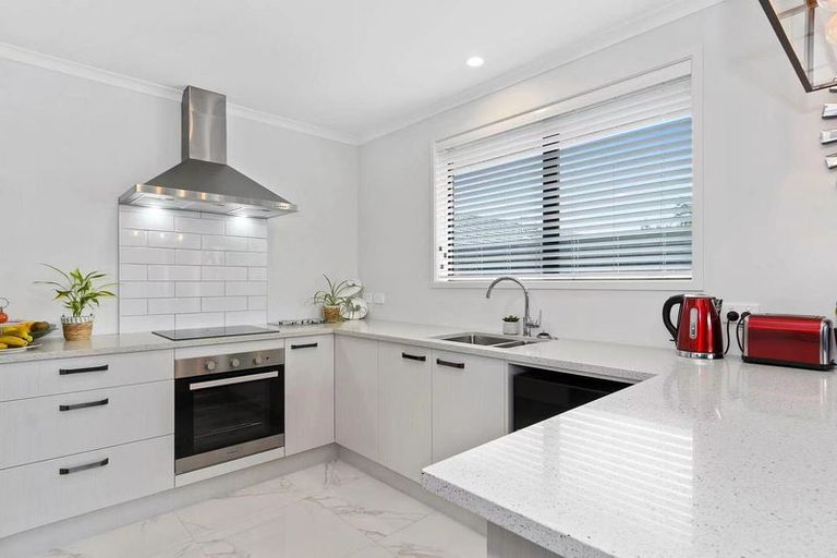 Photo of property in 21 Taffe Crescent, Pyes Pa, Tauranga, 3112