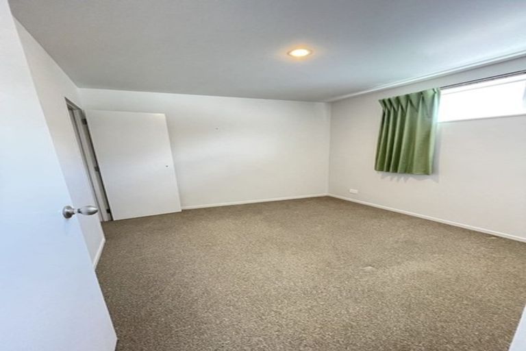 Photo of property in 23 Apple Orchard Way, Sunnyvale, Auckland, 0612